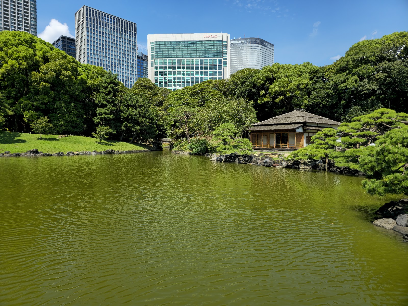 Hama-rikyu Gardens — photo 1