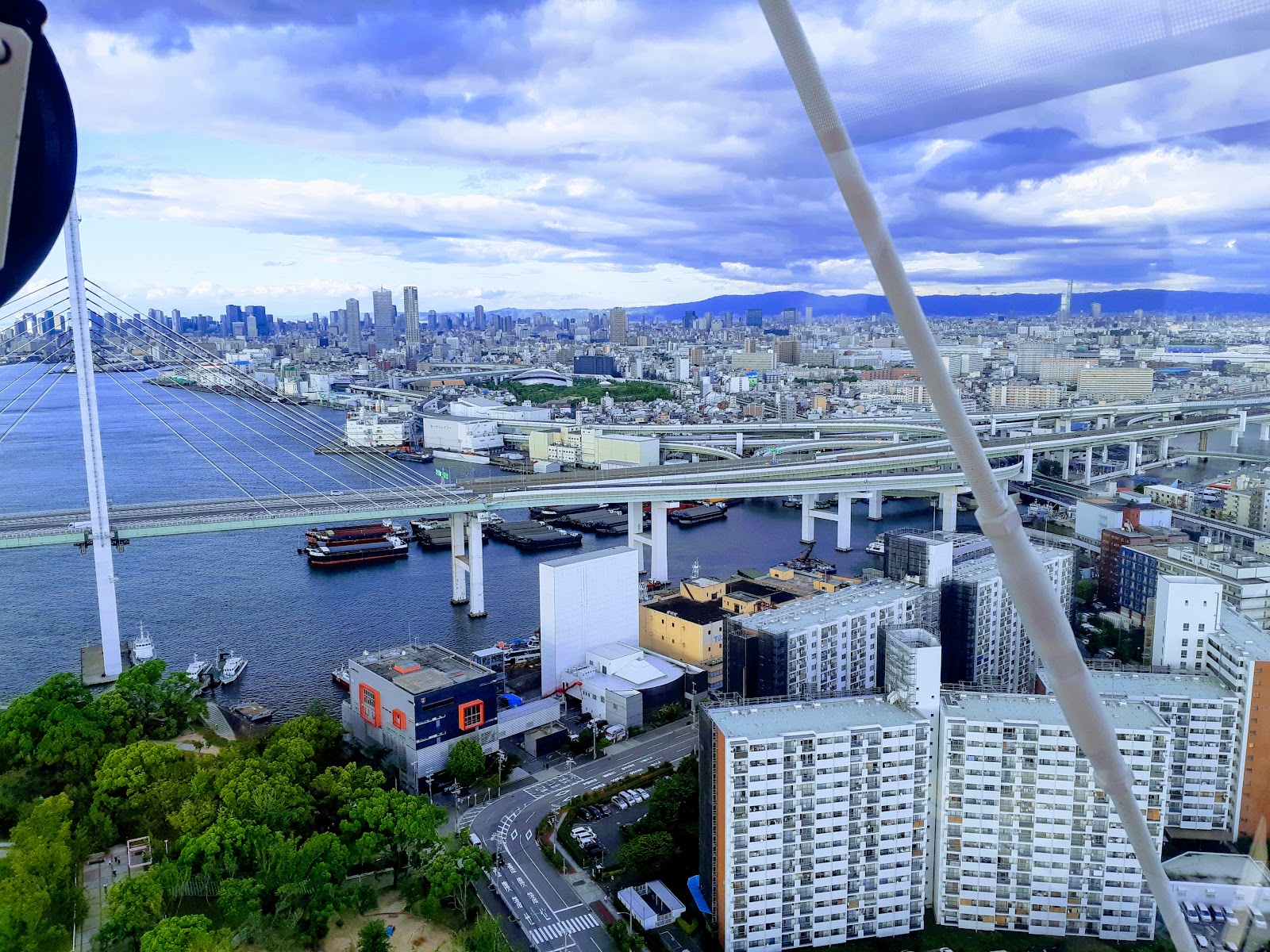 Tempozan Giant Ferris Wheel — photo 3
