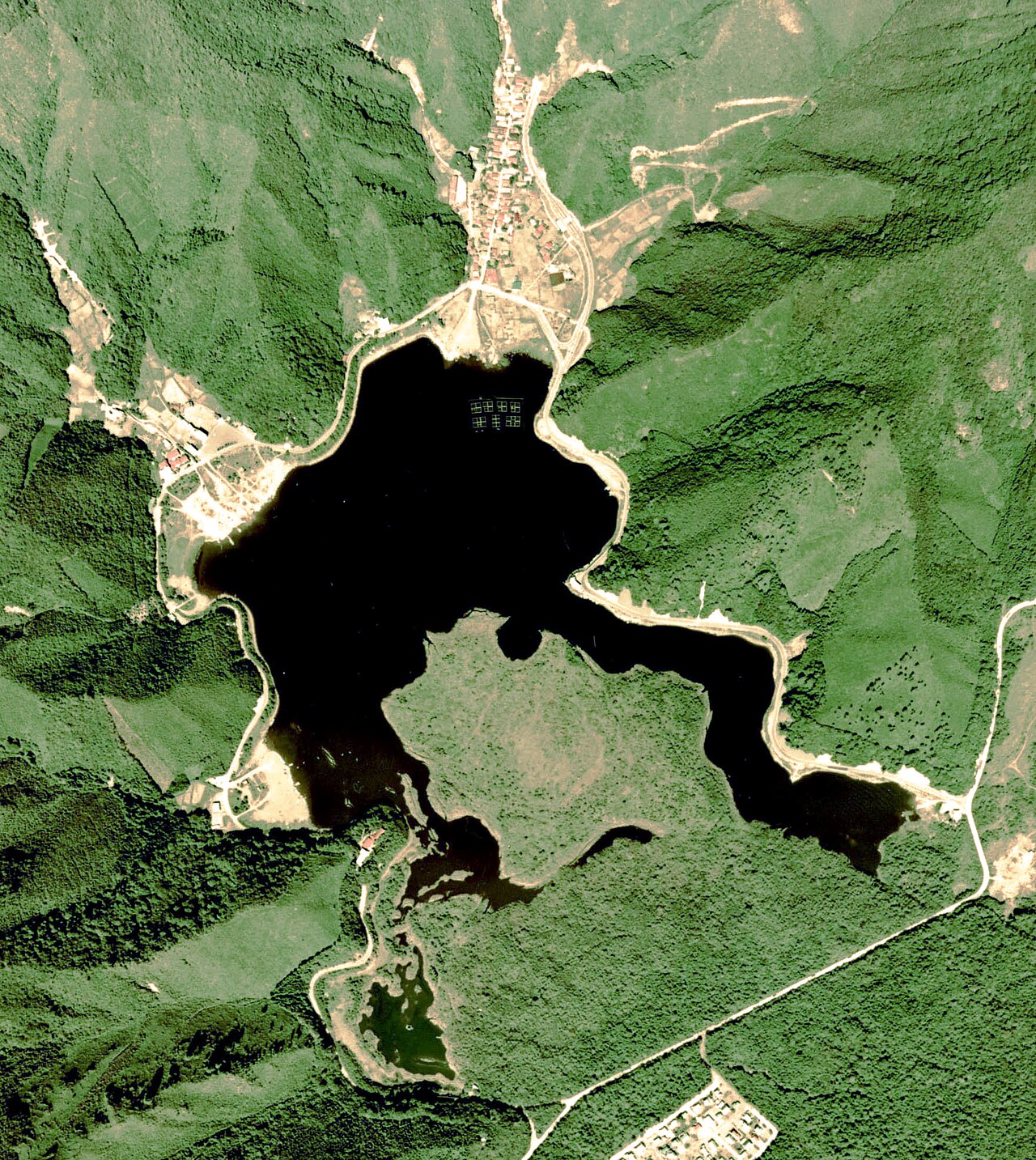 Lake Shoji