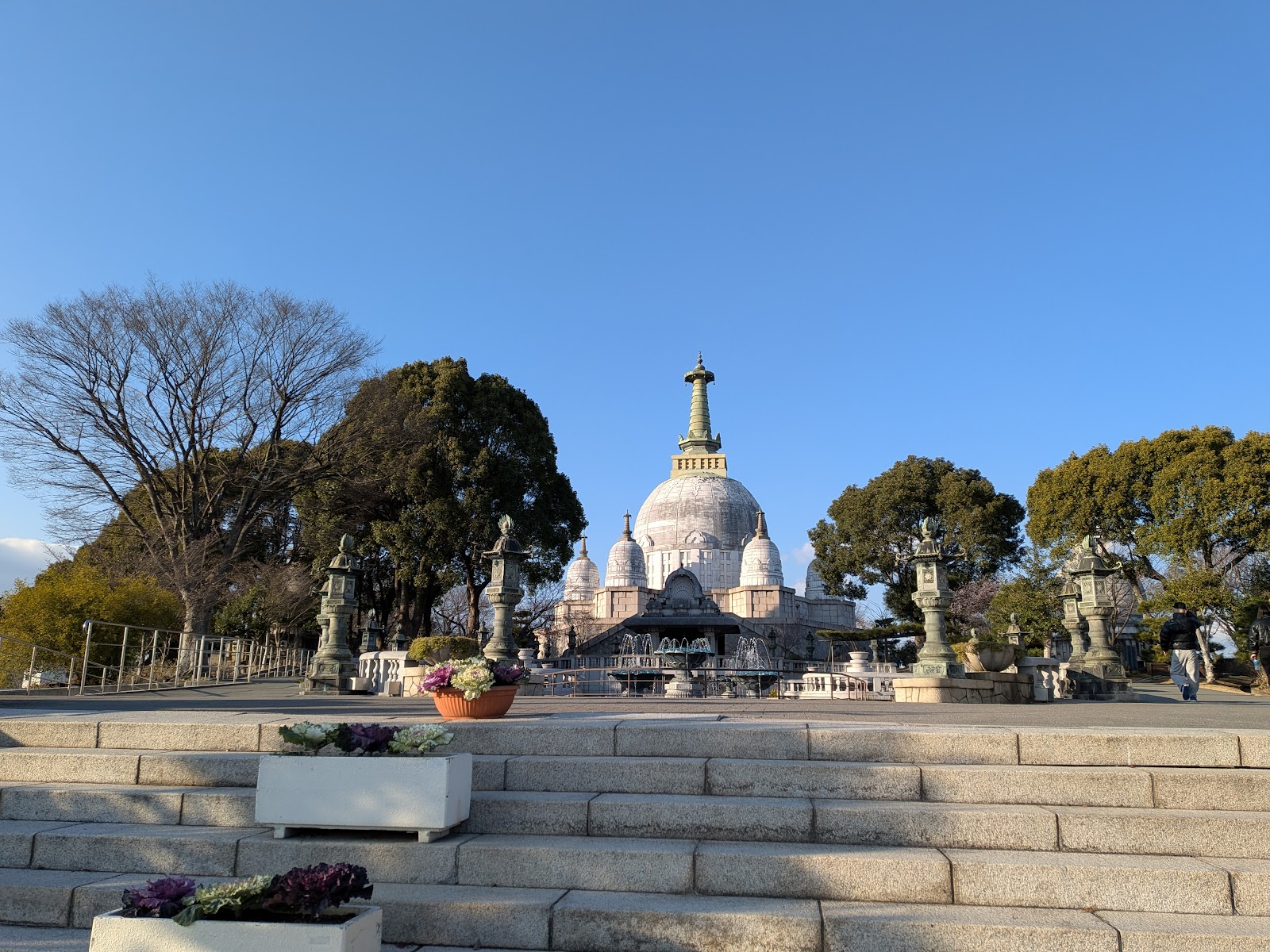 Nagoyama Reien and Himeji Great Buddha
