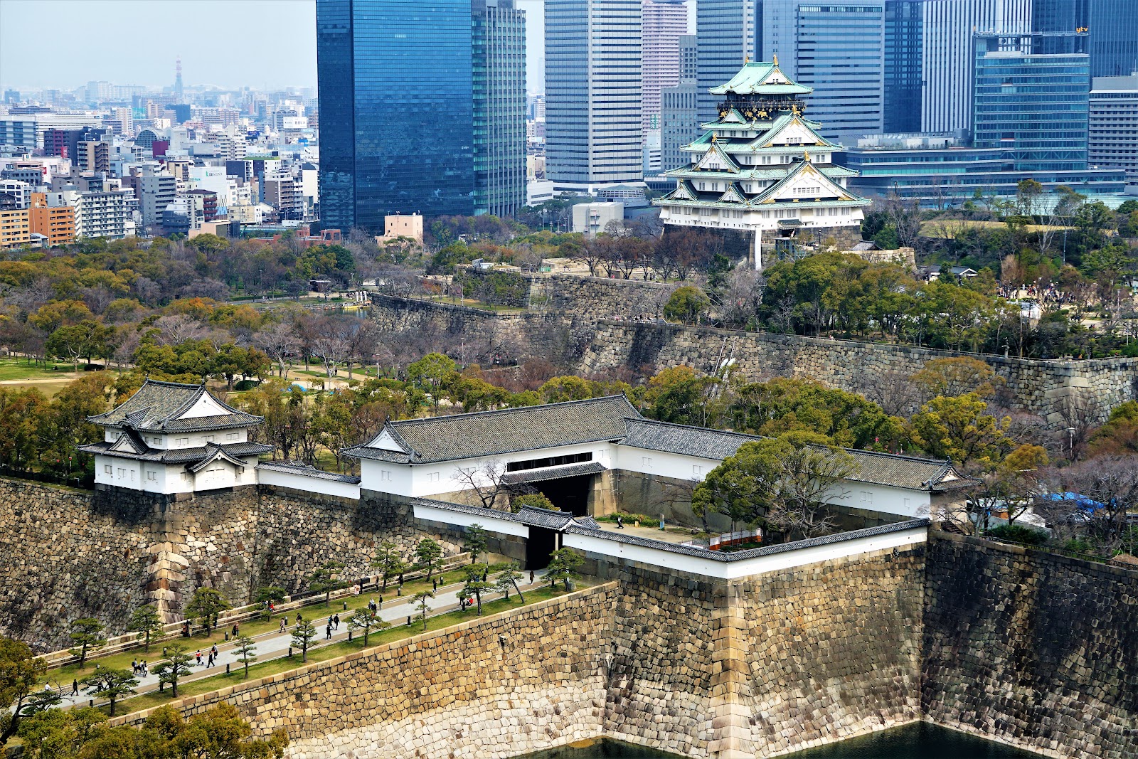 Osaka Castle — photo 2
