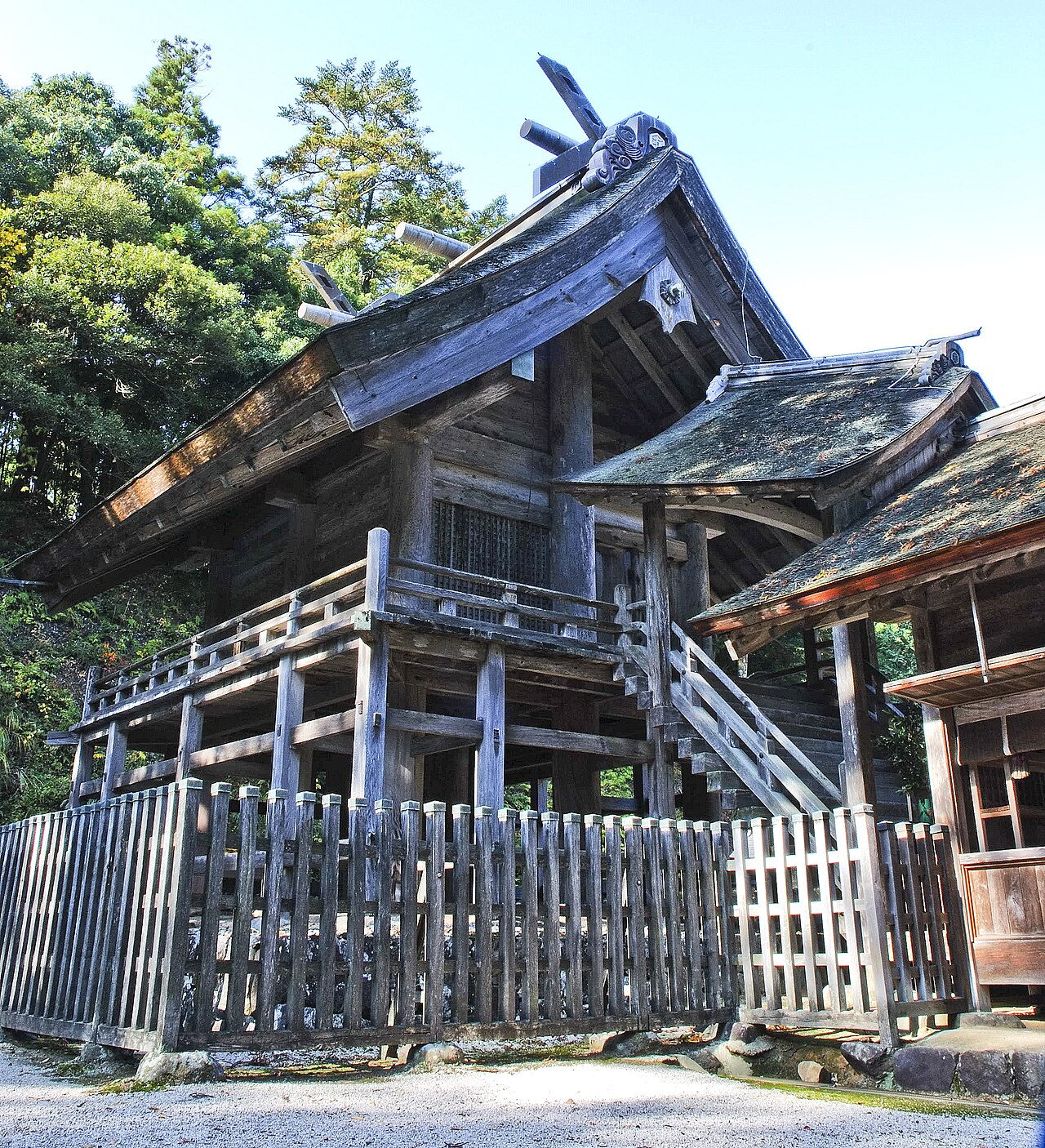 Kamosu Shrine