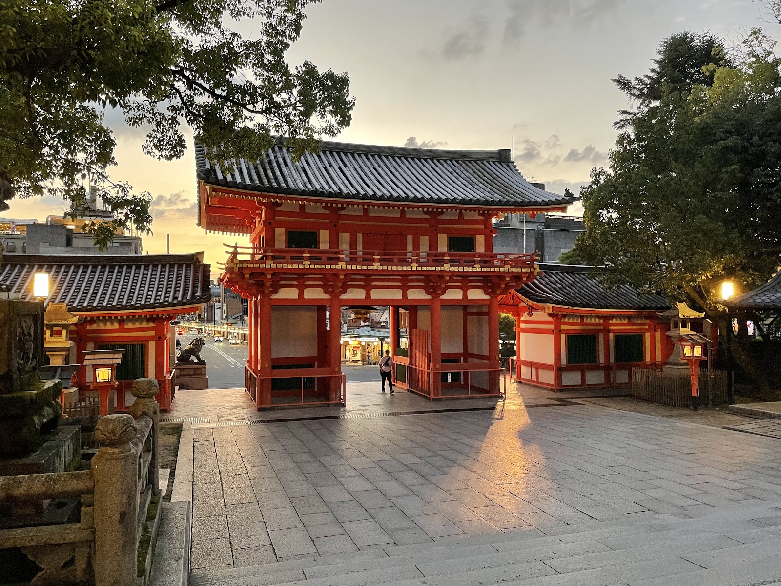 Yasaka Shrine — photo 2