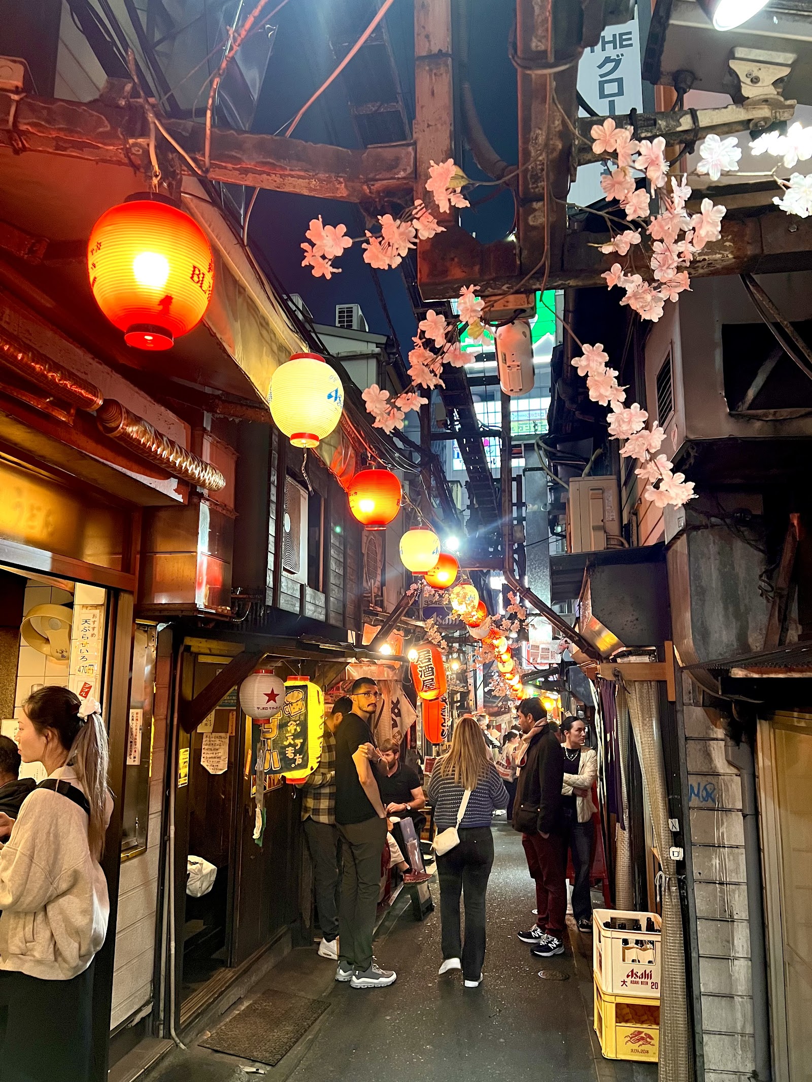 Shinjuku Golden Gai — photo 1