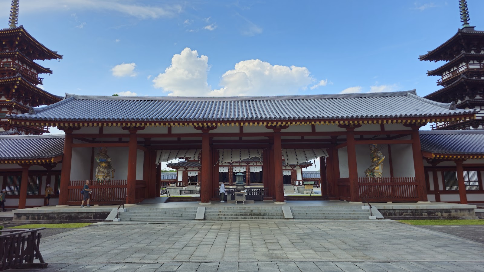 Yakushi-ji — photo 2